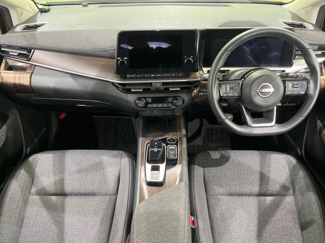 ノートオーラ1.2 G FOUR 4WD