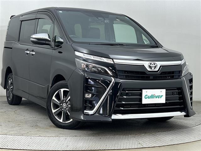 ヴォクシー2.0 ZS 煌III 4WD