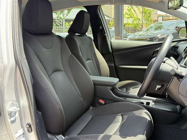 プリウス1.8 S セーフティ プラスII