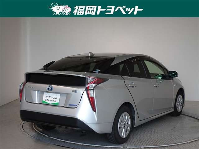 プリウス1.8 S