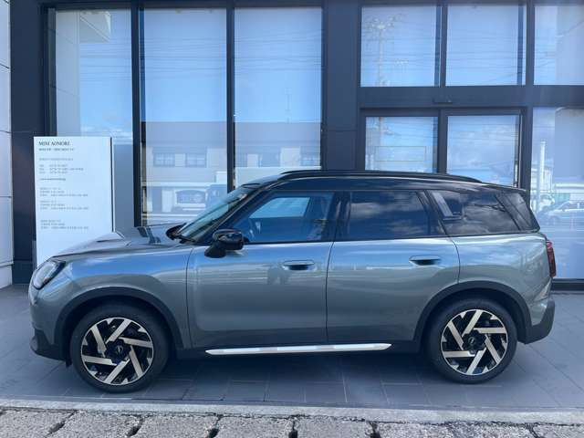 ミニカントリーマンS ALL4 DCT 4WD