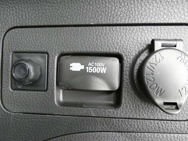 RAV42.5 ハイブリッド アドベンチャー オフロードパッケージ II E-Four 4WD
