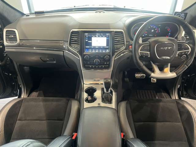 グランドチェロキーSRT8 4WD