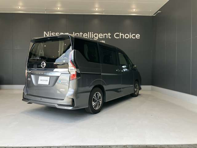 セレナ1.2 e-POWER ハイウェイスターV