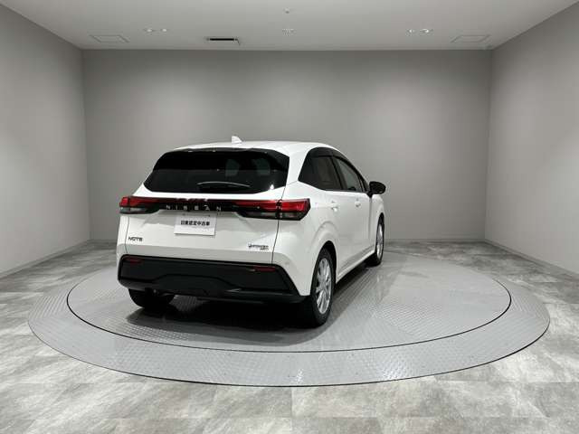 ノート1.2 X FOUR 4WD