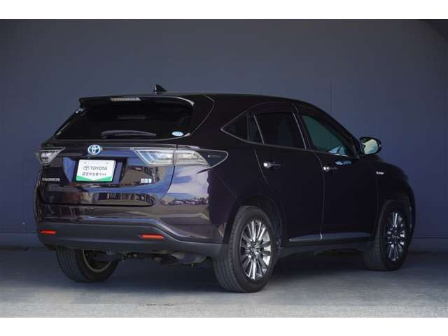 ハリアー2.5 ハイブリッド E-Four プレミアム 4WD