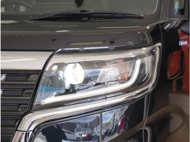 フレアワゴンカスタムスタイル ハイブリッド XS 4WD