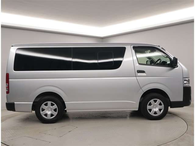 ハイエースバン2.8 DX ロング ディーゼル 4WD