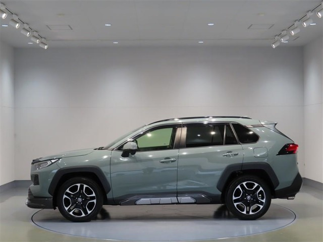RAV42.0 アドベンチャー 4WD