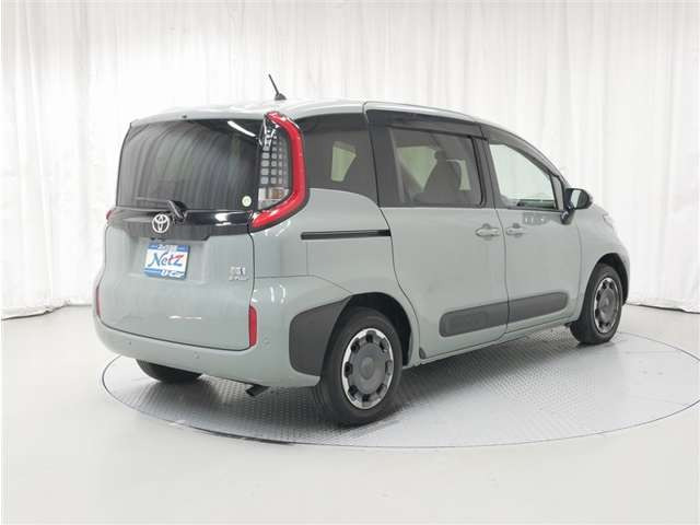 シエンタハイブリッド 1.5 Z E-Four 4WD