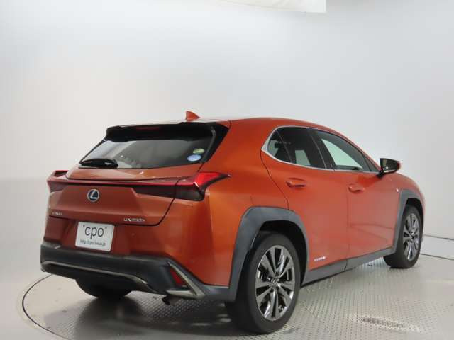 UX250h Fスポーツ