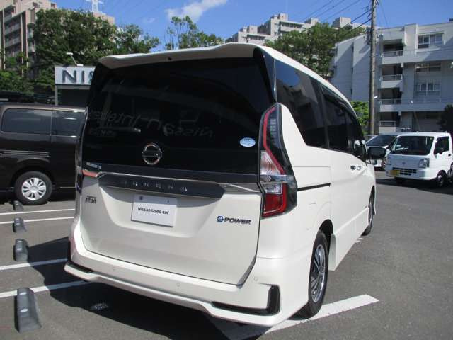 セレナ1.2 e-POWER ハイウェイスターV