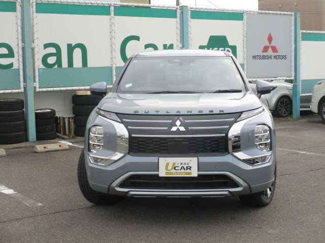 アウトランダーPHEV 2.4 P エグゼクティブ パッケージ 4WD