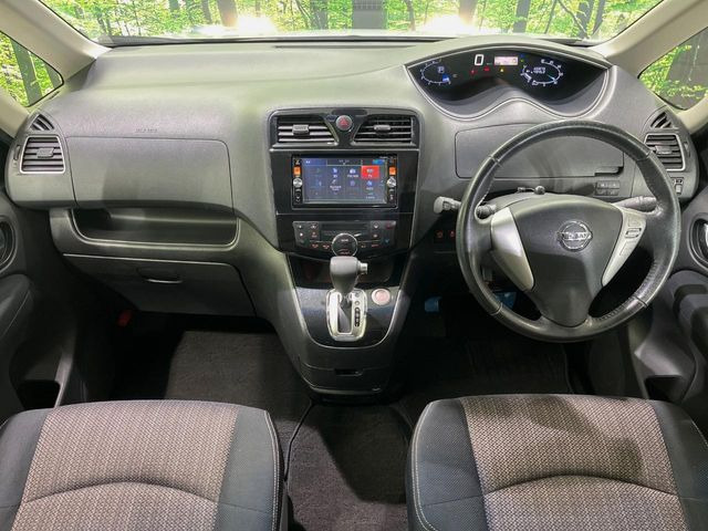 セレナ2.0 ハイウェイスター S-HYBRID