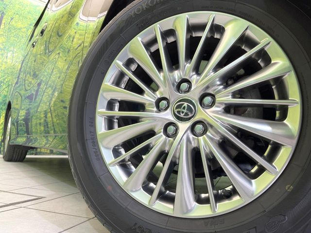 �y����17�C���`�A���~�z�C�[���z�O�ςɃ}�b�`���������A���~�z�C�[���𑕒����Ă���܂��B�e��ЊO�A���~�z�C�[����A�X�^�b�h���X�^�C�����戵�����Ă���܂��B���񂲑��k����������