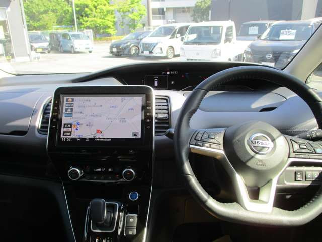 セレナ1.2 e-POWER ハイウェイスターV
