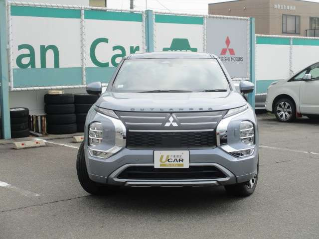 アウトランダーPHEV 2.4 P エグゼクティブ パッケージ 4WD