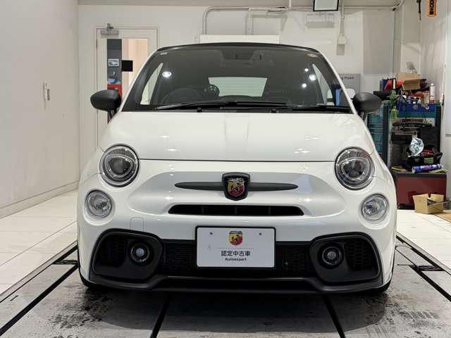 アバルト695Cツーリズモ