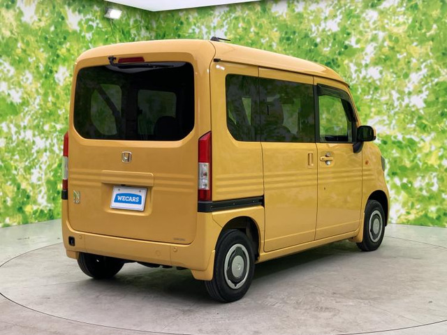 N-VAN+スタイル ファン ターボ  4WD