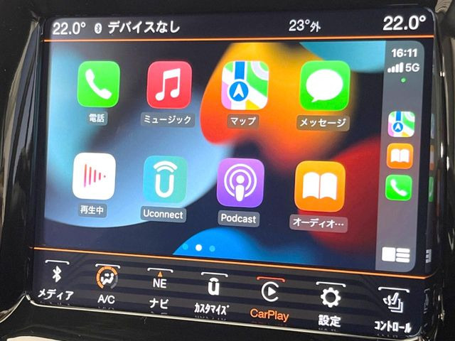 ��Apple Car Play:�X�}�z�Ƃ̗L���ڑ��ŁA�i�r�E�I�[�f�B�I�Đ��ȂǃX�}�z�̃A�v���@�\����ʂł��g����֗��@�\�ł�!
