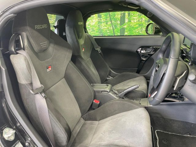 �yRECARO���o�P�b�g�V�[�g�z�l�ԍH�w�Ɋ�Â����ʈ����z�ɂ���č��ւ̕��S�Ⓑ���ԉ^�]���̔�J�������y������ڂŃ��J���Ƃ킩��X�|�[�e�B�ȃ��b�N�X�������ł��B