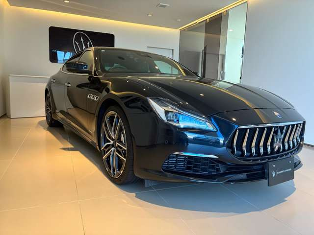 クアトロポルテGT S グランルッソ