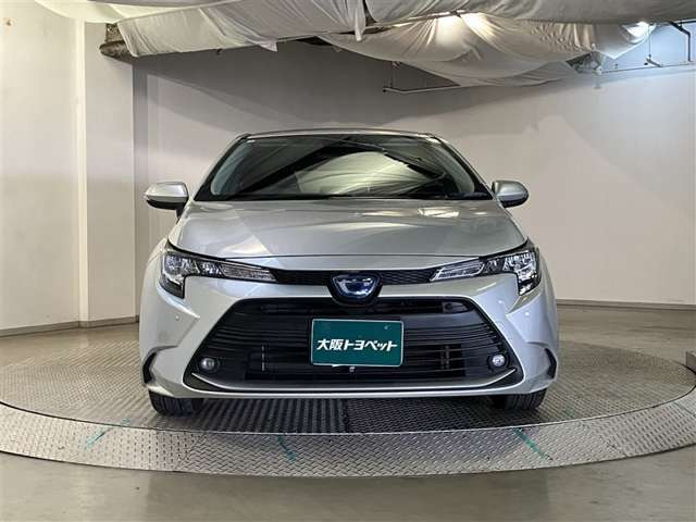 カローラツーリング1.8 ハイブリッド G E-Four 4WD