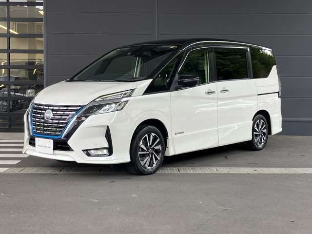 セレナ1.2 e-POWER ハイウェイスターV
