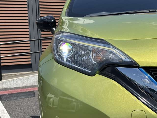 ノート1.2 e-POWER X ブラックアロー