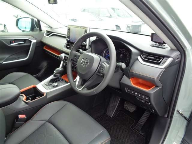RAV4