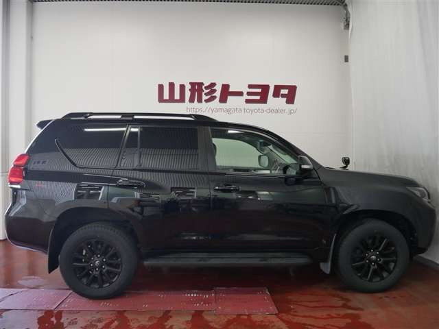 ランドクルーザープラド2.8 TX Lパッケージ マットブラック エディション ディーゼル 4WD