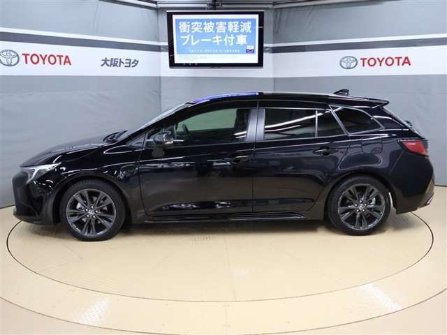 カローラツーリング1.8 ハイブリッド W×B