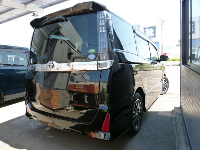ヴォクシー2.0 ZS 煌