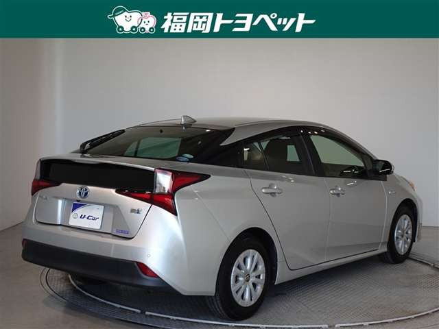プリウス1.8 S