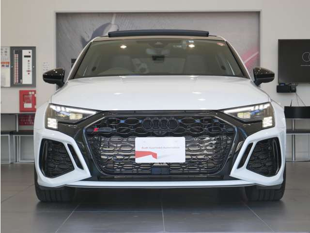 RS3スポーツバック2.5 4WD