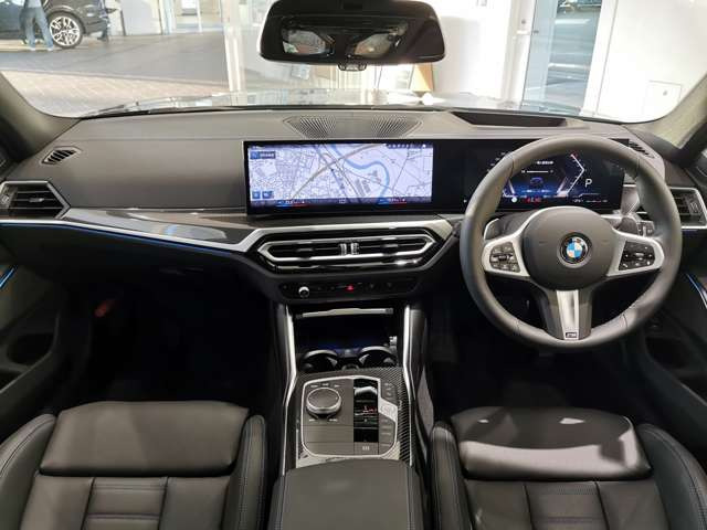 3シリーズツーリングM340i xドライブ 4WD
