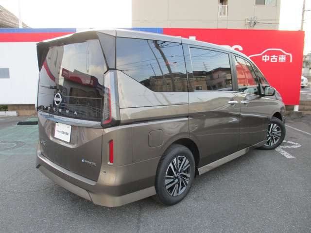 セレナ1.4 e-POWER ハイウェイスターV
