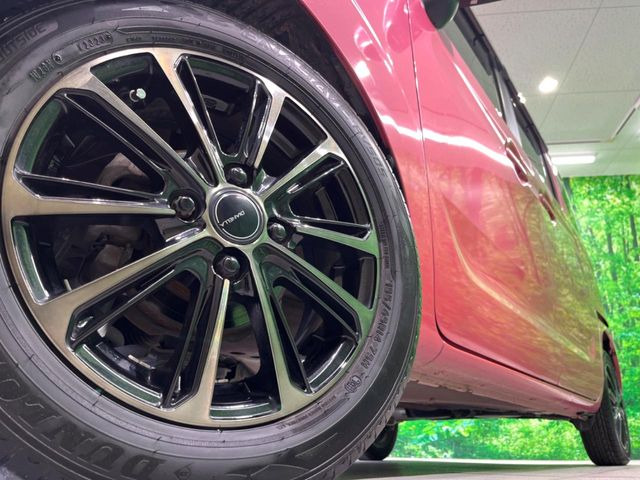 �y14�C���`�A���~�z�C�[���z�O�ςɃ}�b�`�����A���~�z�C�[���𑕒����Ă���܂��B�e��A���~�z�C�[����A�X�^�b�h���X�^�C�����戵�����Ă���܂��B���񂲑��k����������