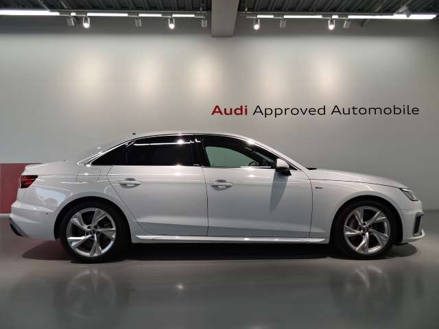 A445 TFSI クワトロ Sライン 4WD