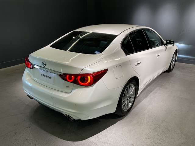 スカイライン3.0 GT