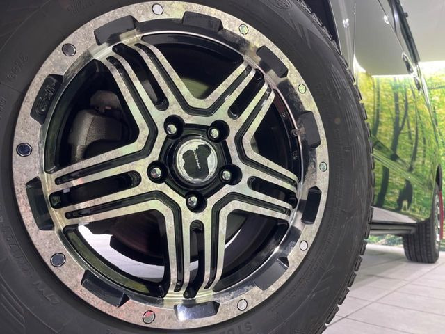 �y16�C���`�A���~�z�C�[���z�O�ςɃ}�b�`�����A���~�z�C�[���𑕒����Ă���܂��B�e��A���~�z�C�[����A�X�^�b�h���X�^�C�����戵�����Ă���܂��B���񂲑��k����������