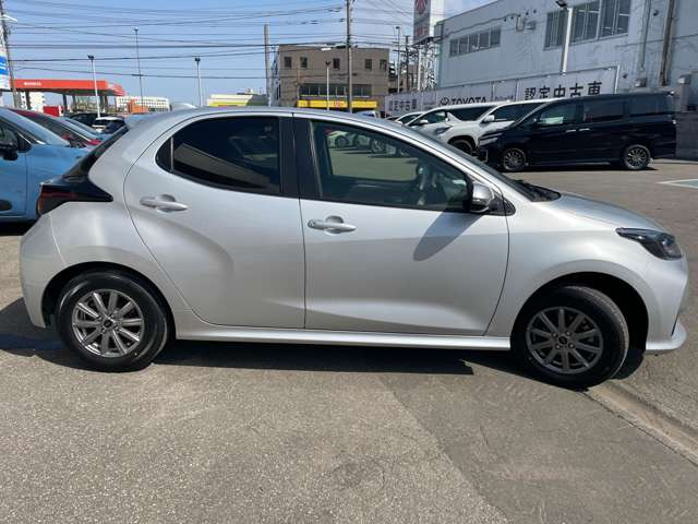 ヤリス1.5 X 4WD