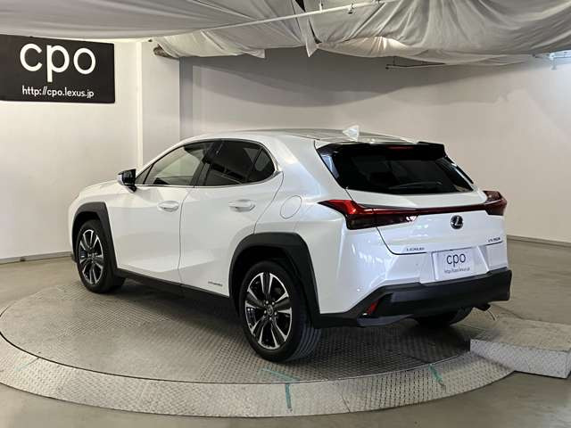 UX250h バージョンL