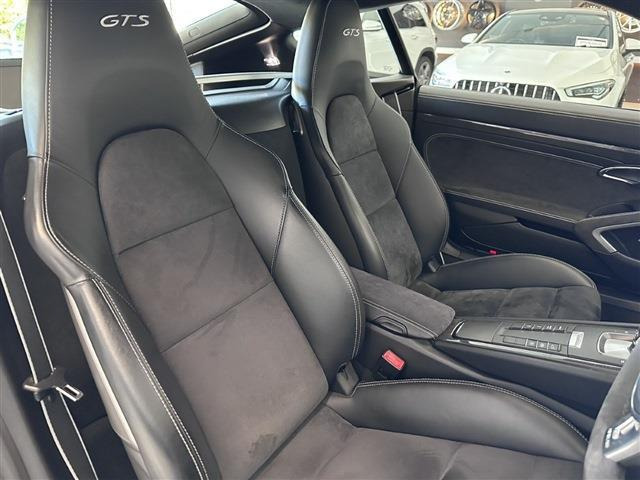 GTS��p�X�|�[�c�V�[�g�v���X(�z���C�g�X�e�b�`)