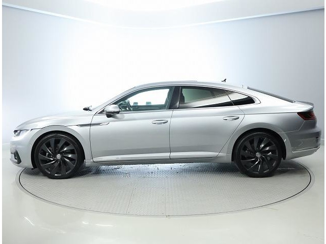 アルテオンTSI 4モーション Rライン アドバンス 4WD