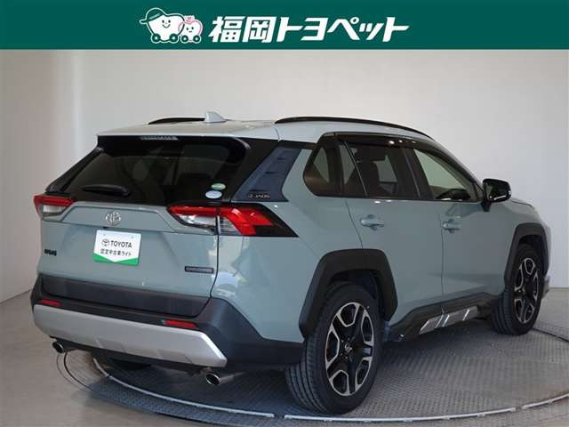 RAV42.0 アドベンチャー 4WD