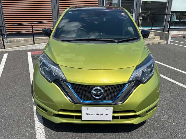 ノート1.2 e-POWER X ブラックアロー