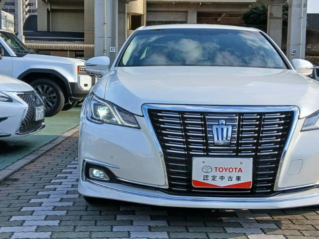 クラウンハイブリッド 2.5 ロイヤルサルーン