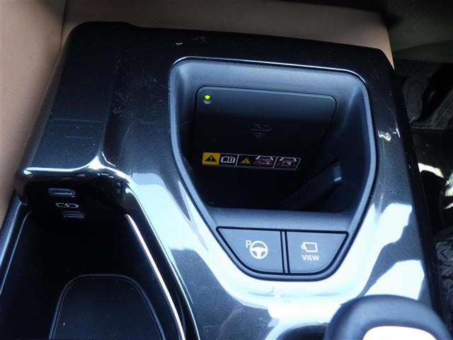 クラウンスポーツ2.5 Z E-Four 4WD