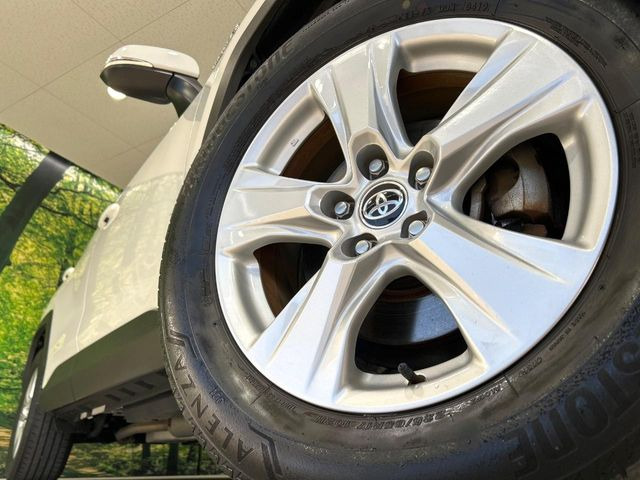 �y����17�C���`�A���~�z�C�[���z�O�ςɃ}�b�`���������A���~�z�C�[���𑕒����Ă���܂��B�e��ЊO�A���~�z�C�[����A�X�^�b�h���X�^�C�����戵�����Ă���܂��B���񂲑��k����������